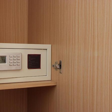 The Metro Hotel Тайчжун Экстерьер фото
