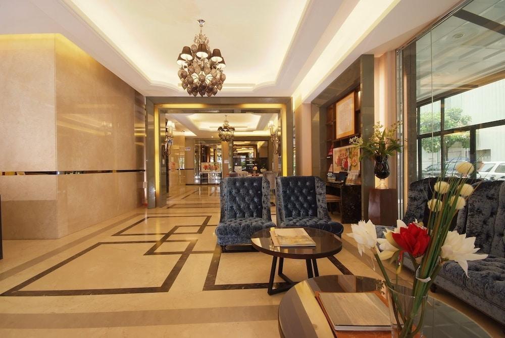 The Metro Hotel Тайчжун Экстерьер фото