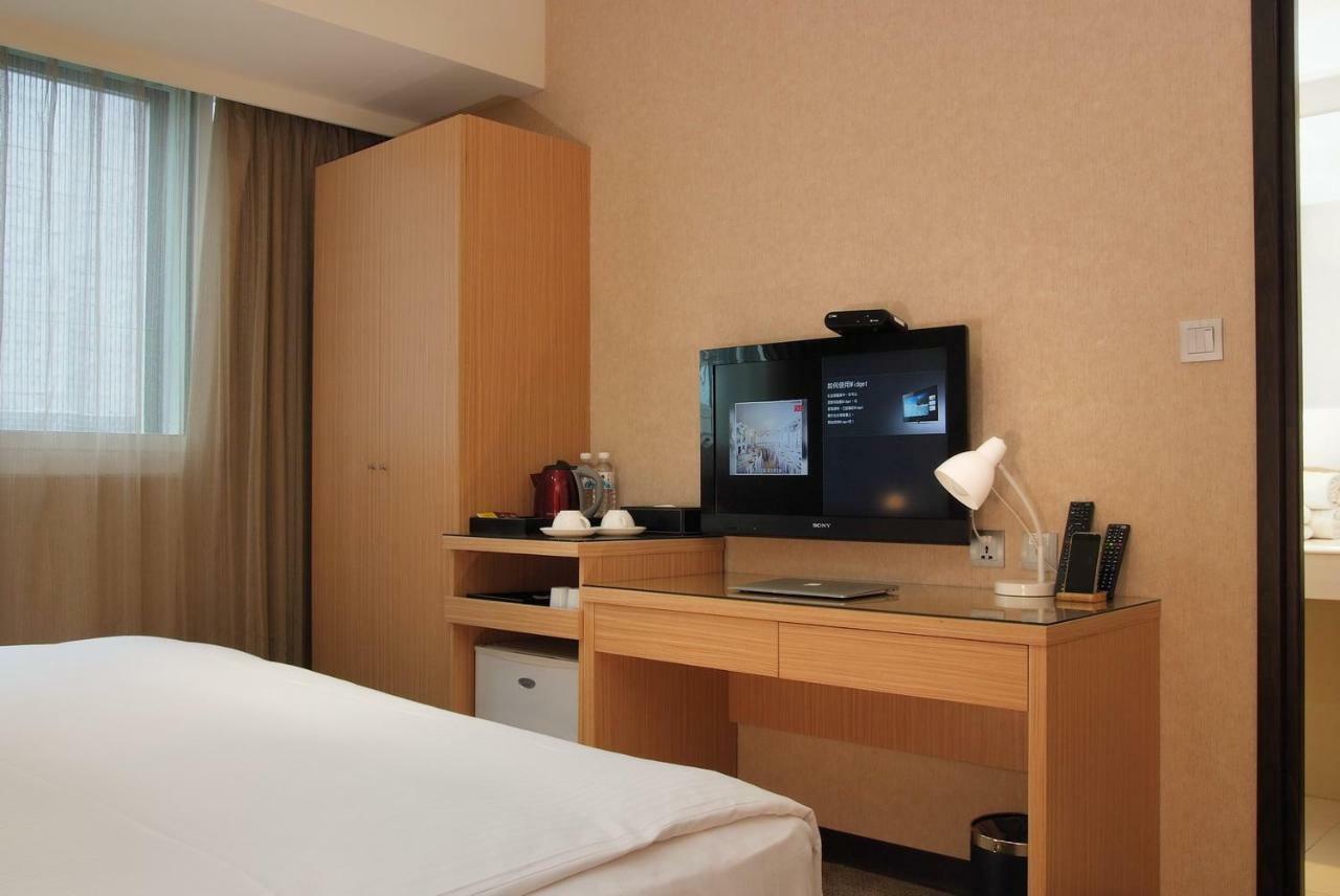 The Metro Hotel Тайчжун Экстерьер фото