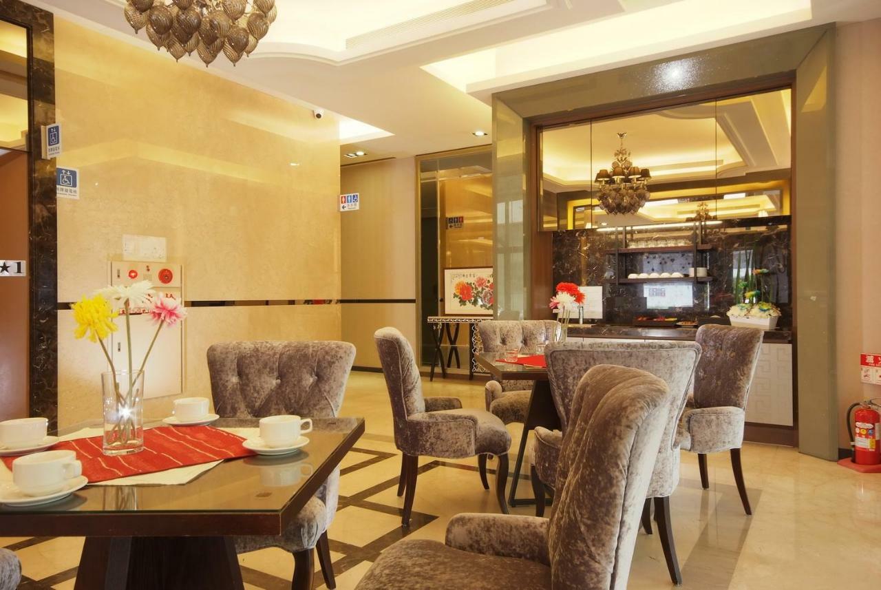The Metro Hotel Тайчжун Экстерьер фото