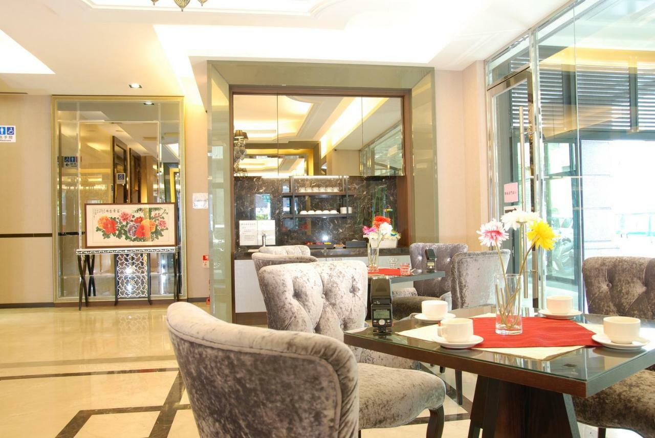 The Metro Hotel Тайчжун Экстерьер фото
