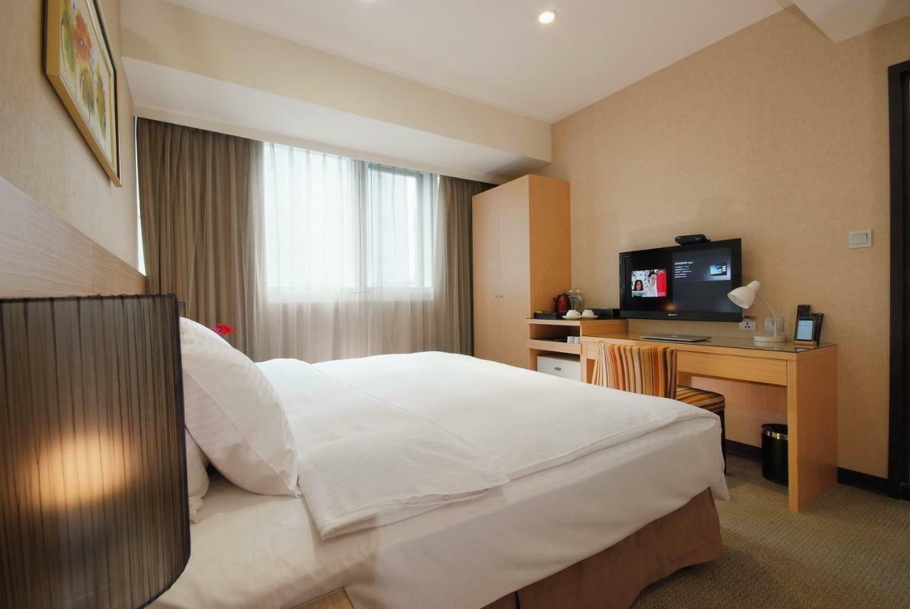 The Metro Hotel Тайчжун Экстерьер фото