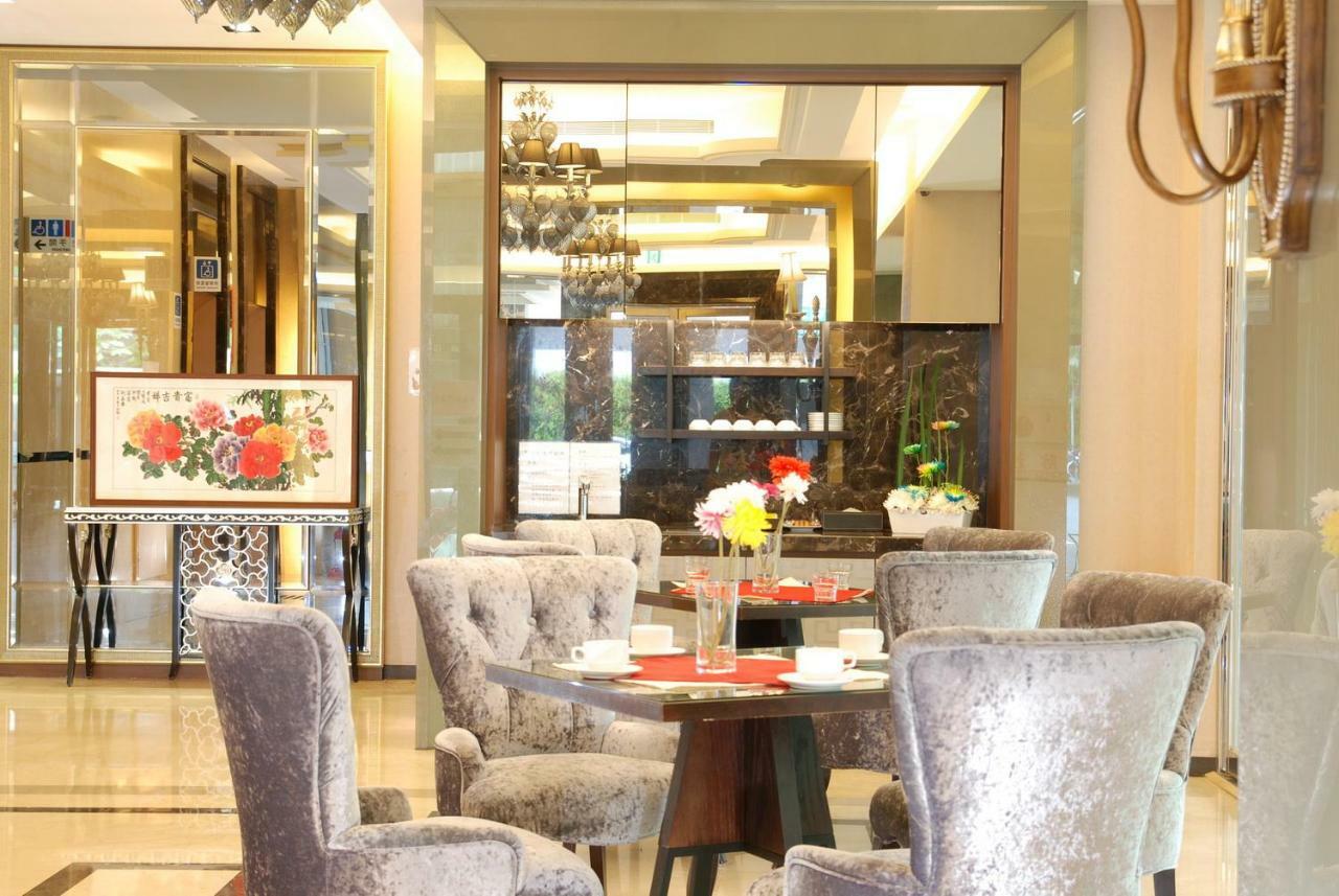 The Metro Hotel Тайчжун Экстерьер фото