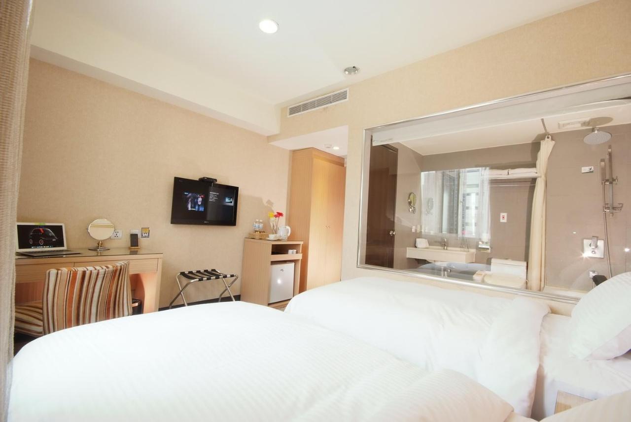 The Metro Hotel Тайчжун Экстерьер фото