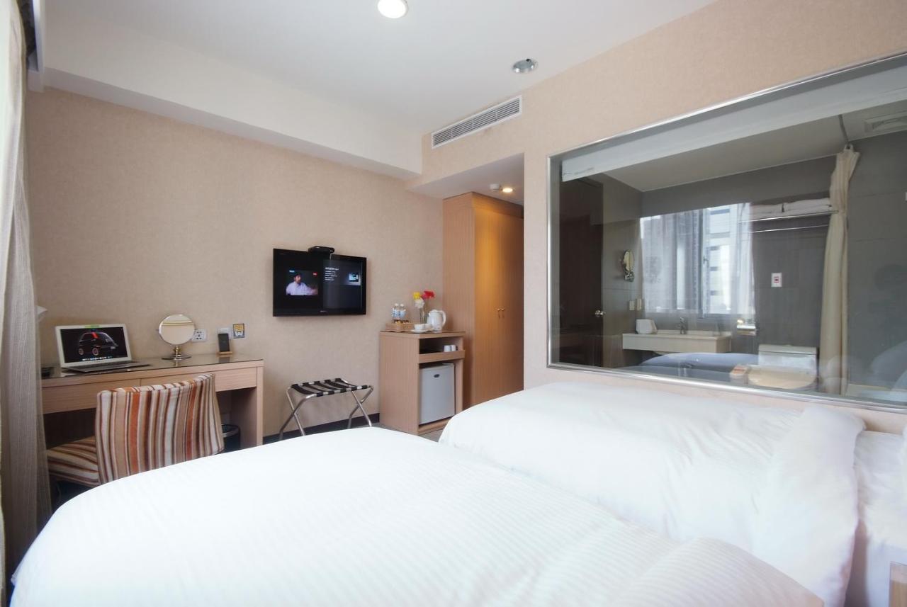 The Metro Hotel Тайчжун Экстерьер фото